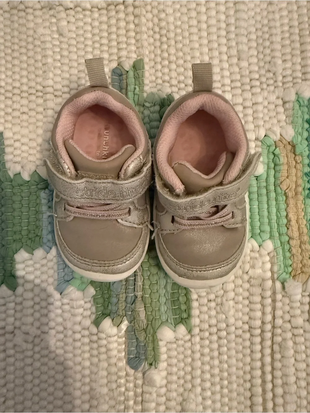 Stride Rite Silver and Pink Toddler Hook-and-Loop Sneakers